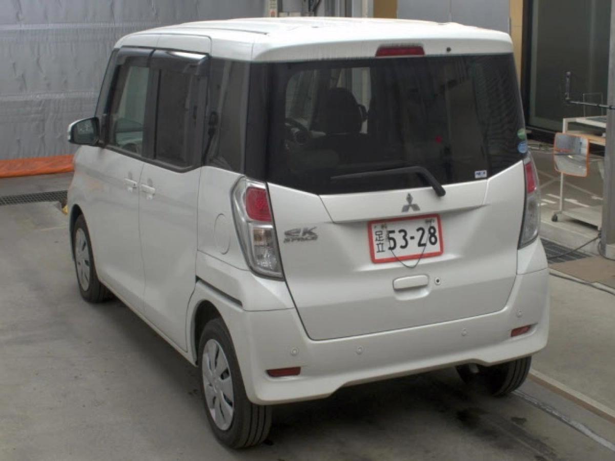 MITSUBISHI EK SPACE