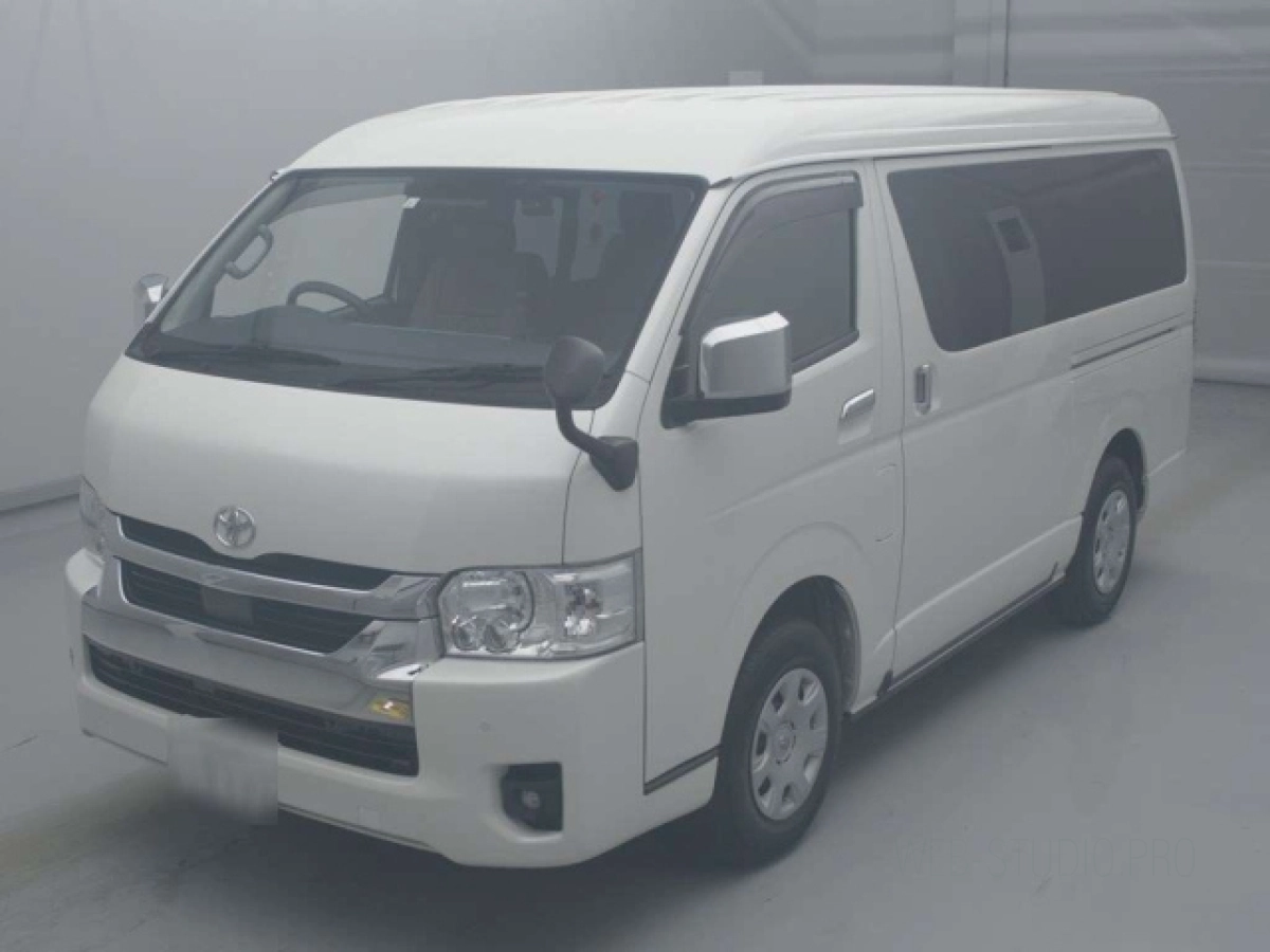 TOYOTA HIACE TRH219W 2023