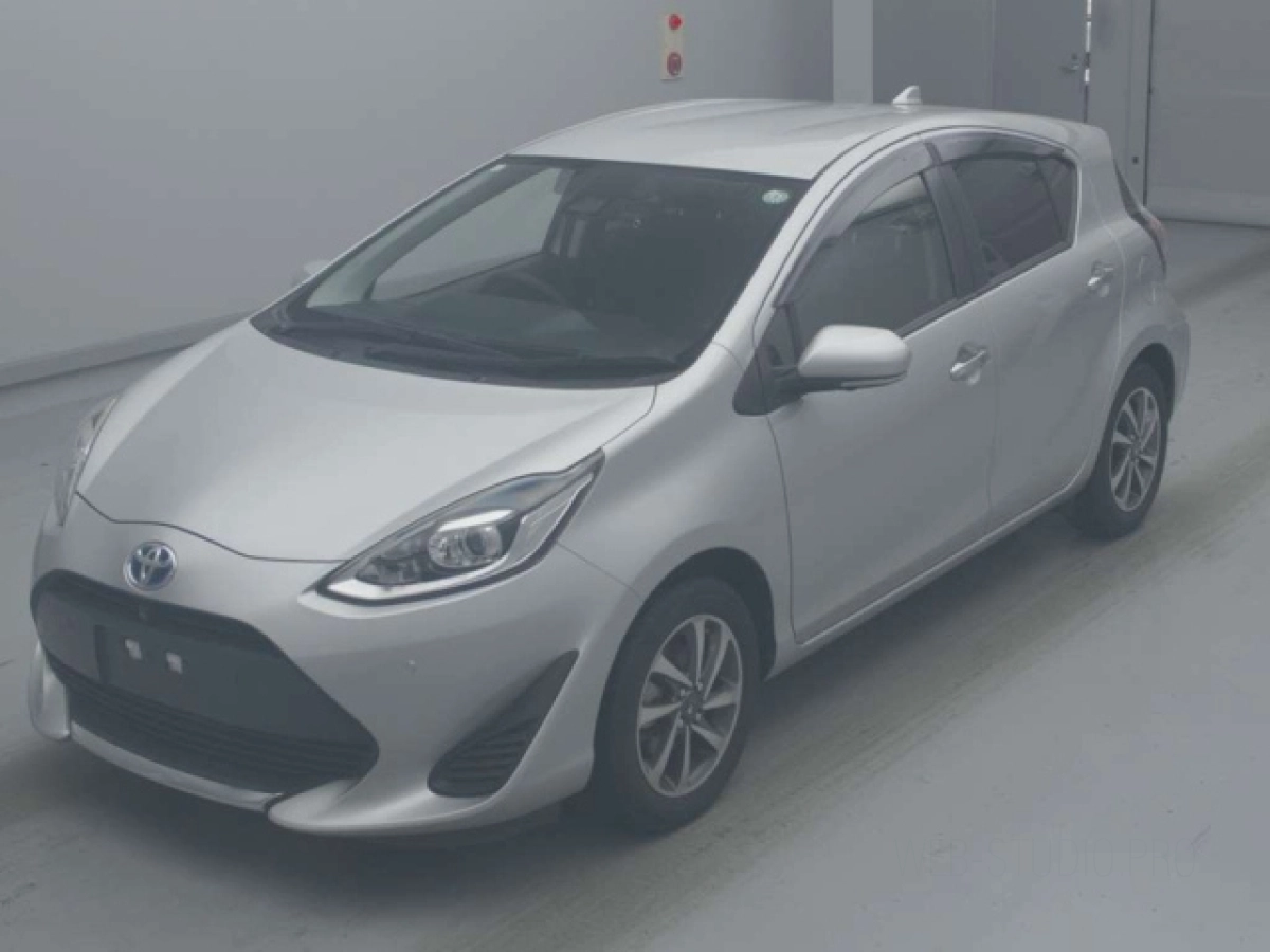TOYOTA AQUA NHP10 2020