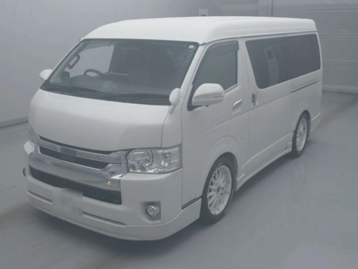 TOYOTA HIACE TRH214W 2019