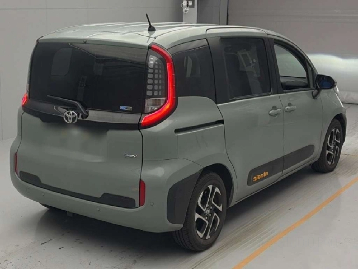 TOYOTA SIENTA
