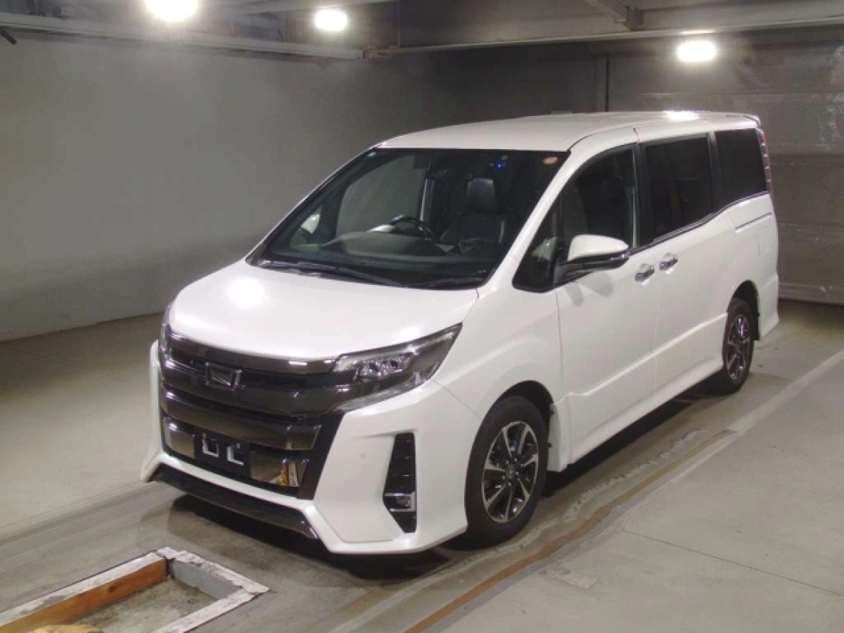 TOYOTA NOAH ZRR85W 2020