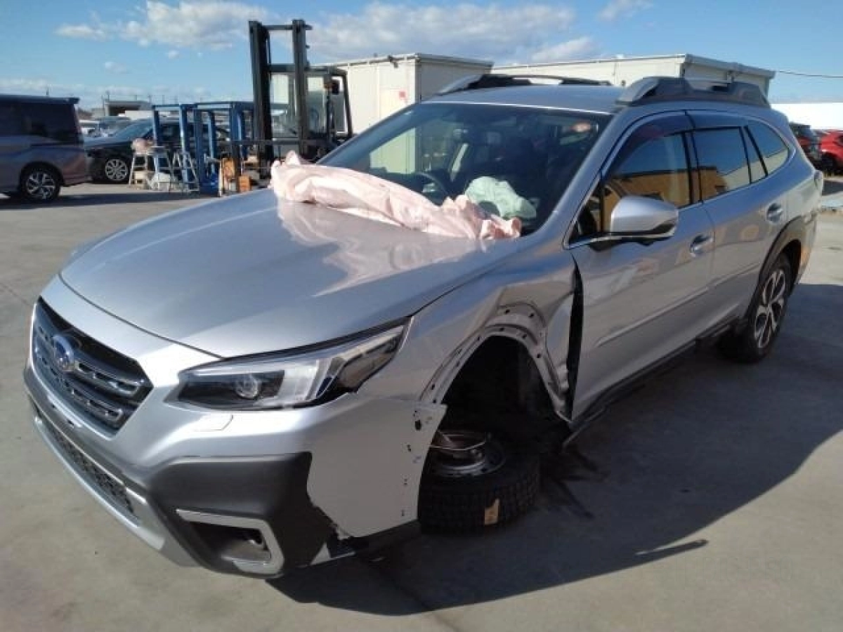 SUBARU LEGACY OUTBACK BT5 2022