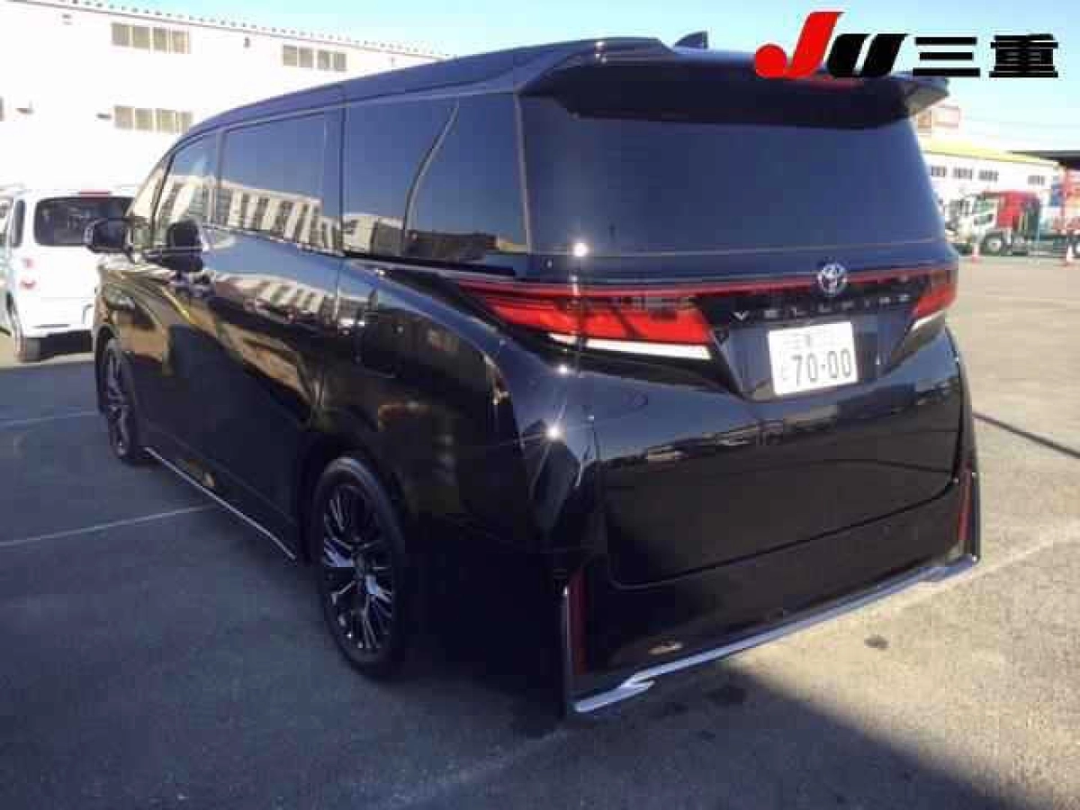 TOYOTA VELLFIRE