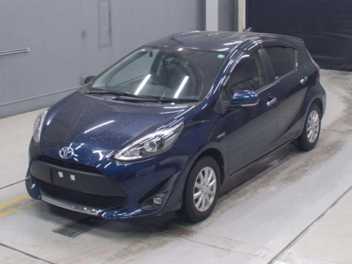 TOYOTA AQUA NHP10 2019