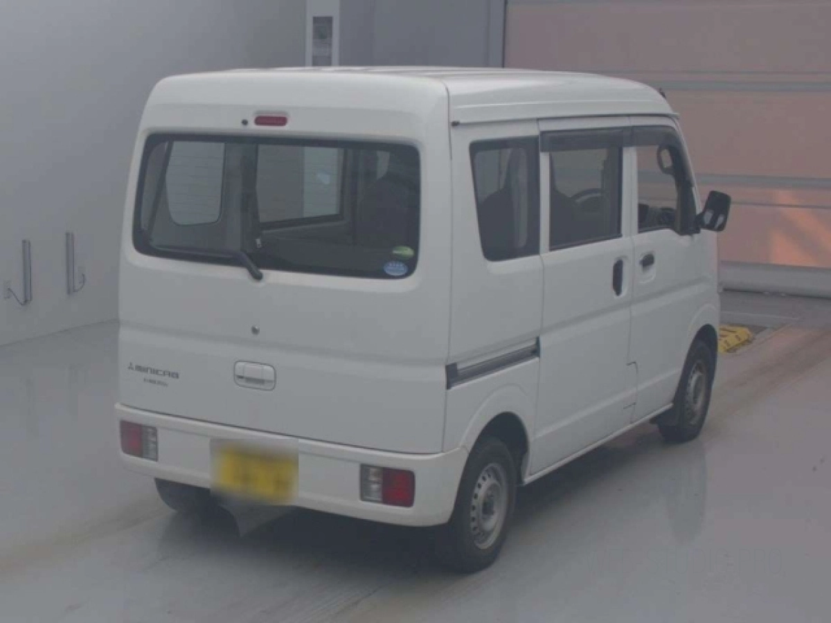 MITSUBISHI MINICAB VAN