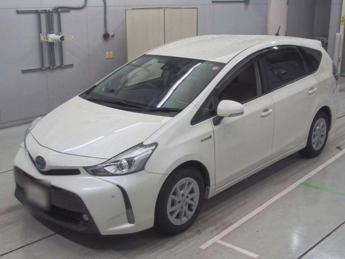 TOYOTA PRIUS ALPHA ZVW41W 2019