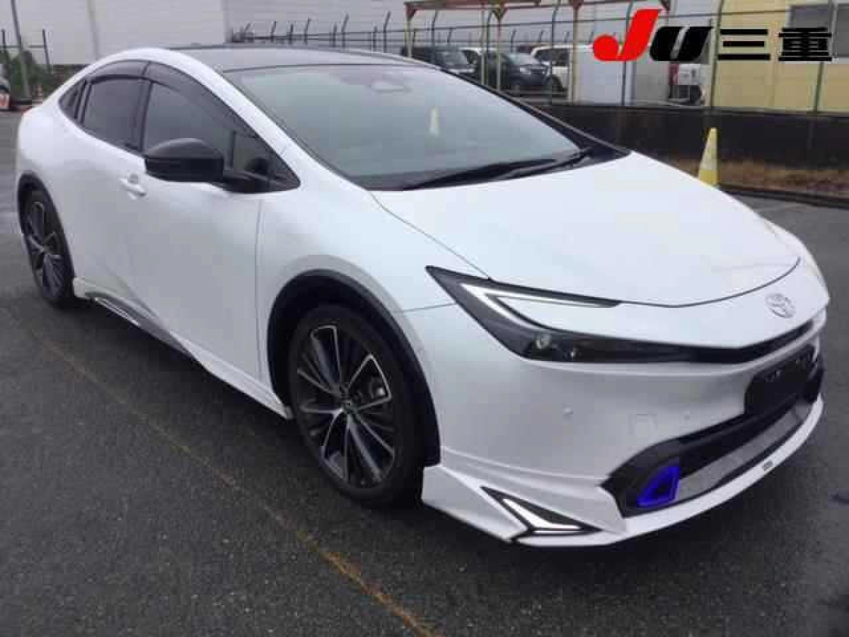 TOYOTA PRIUS MXWH60 2023