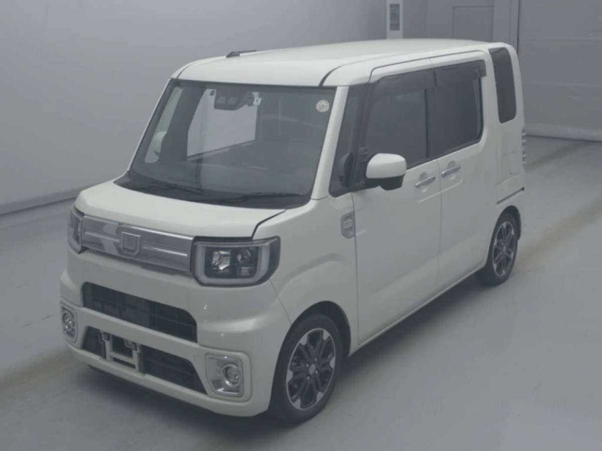 DAIHATSU WAKE LA700S 2020