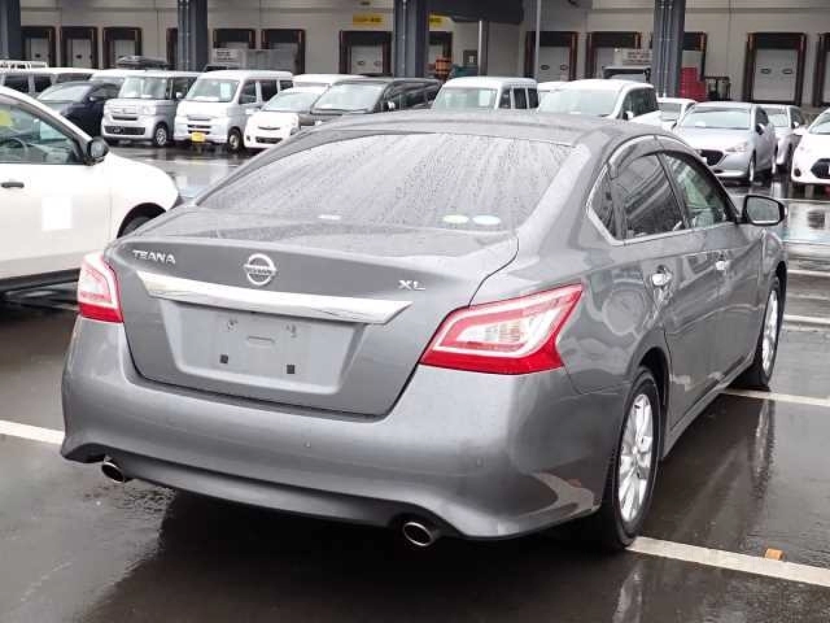 NISSAN TEANA