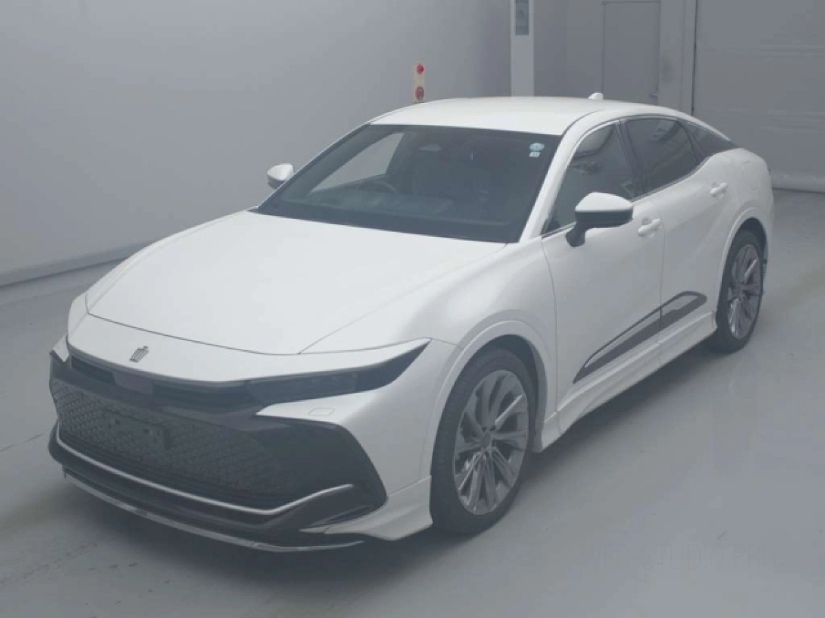 TOYOTA CROWN CROSSOVER AZSH35 2022