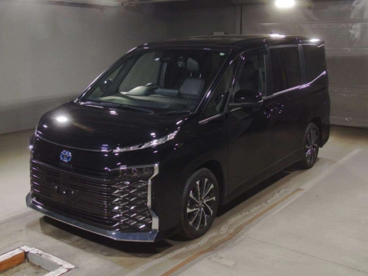TOYOTA VOXY ZWR90W 2022