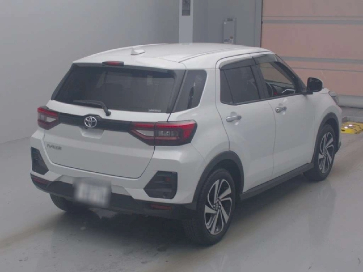 TOYOTA RAIZE