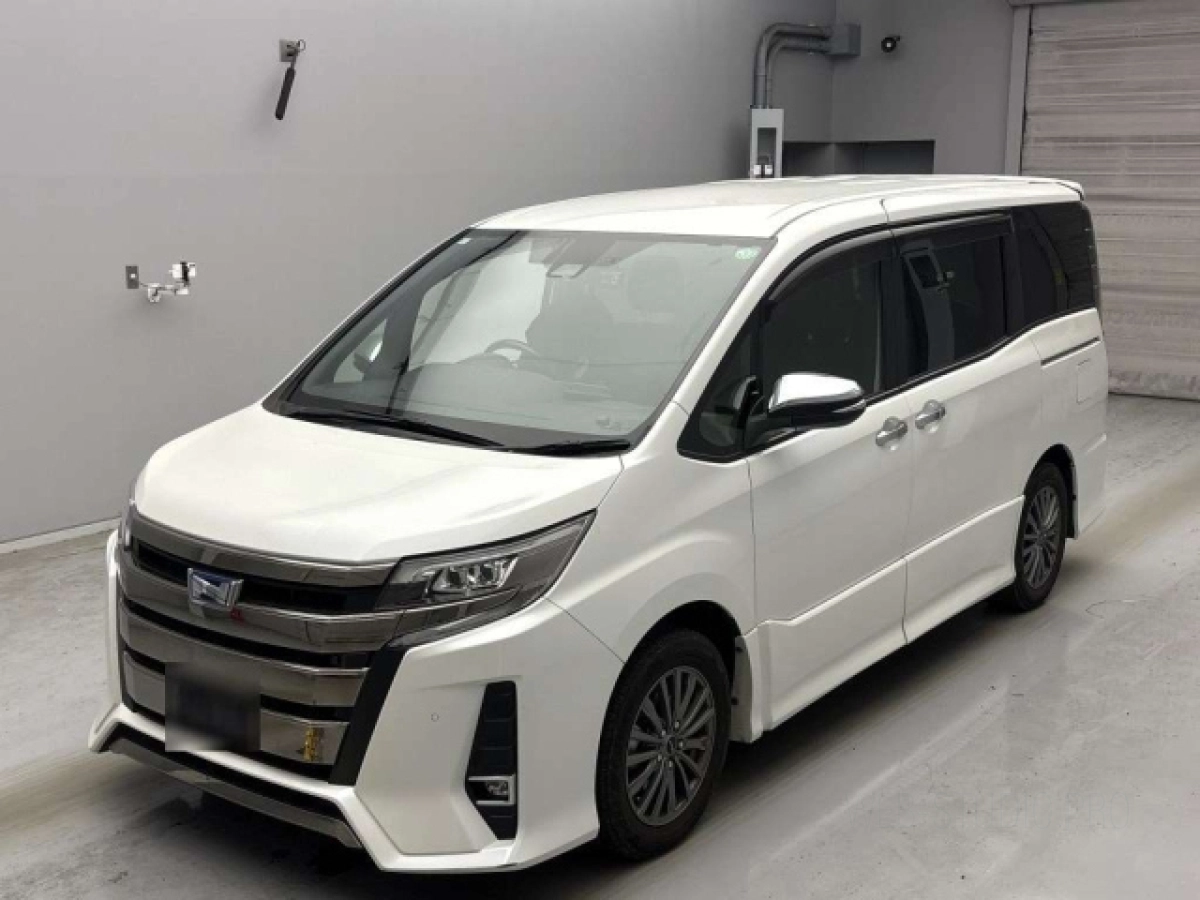 TOYOTA NOAH ZWR80W 2021