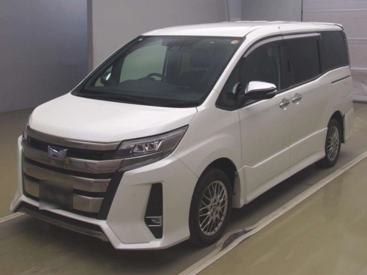 TOYOTA NOAH ZWR80W 2021