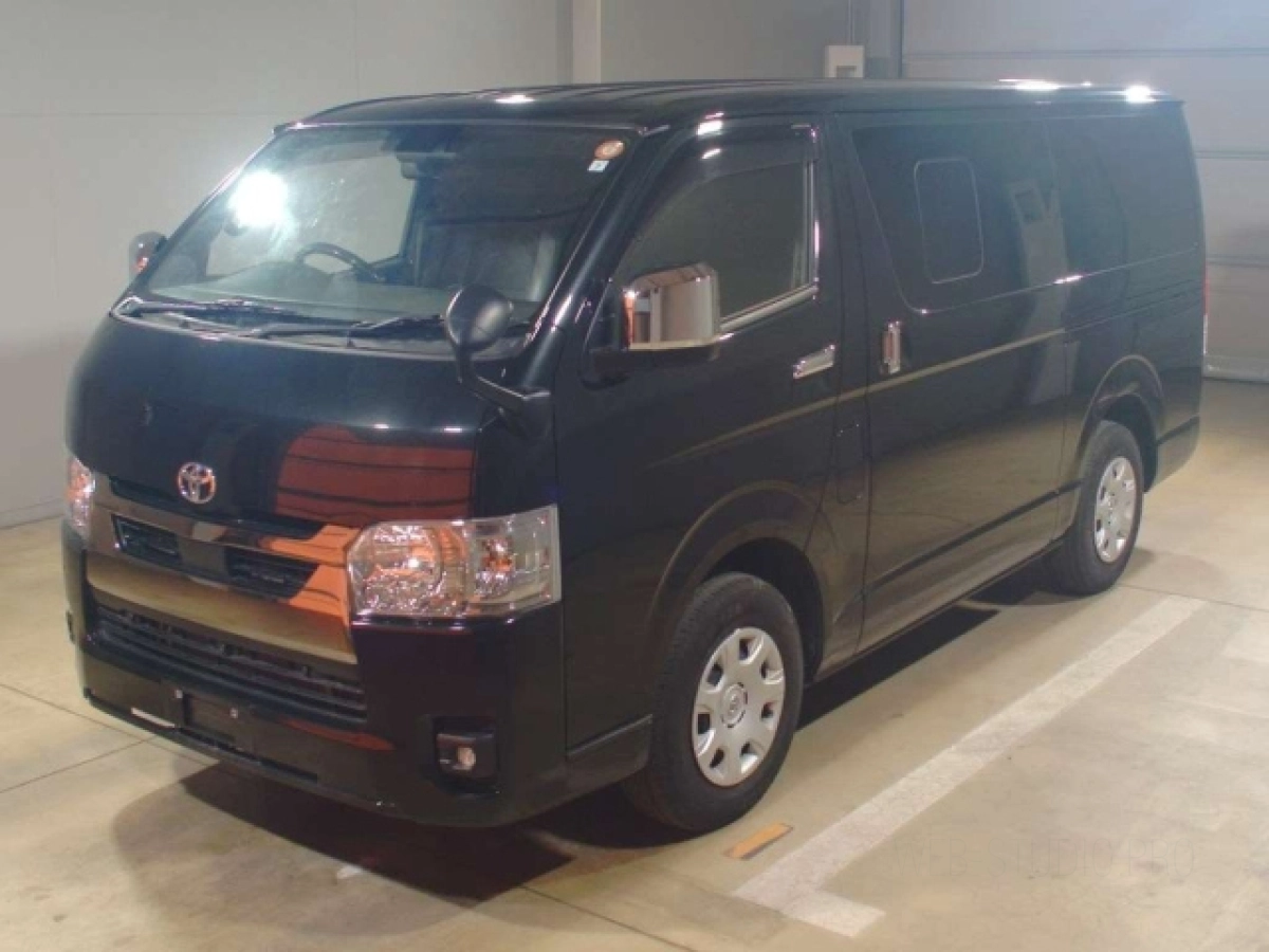 TOYOTA HIACE VAN TRH200V 2023