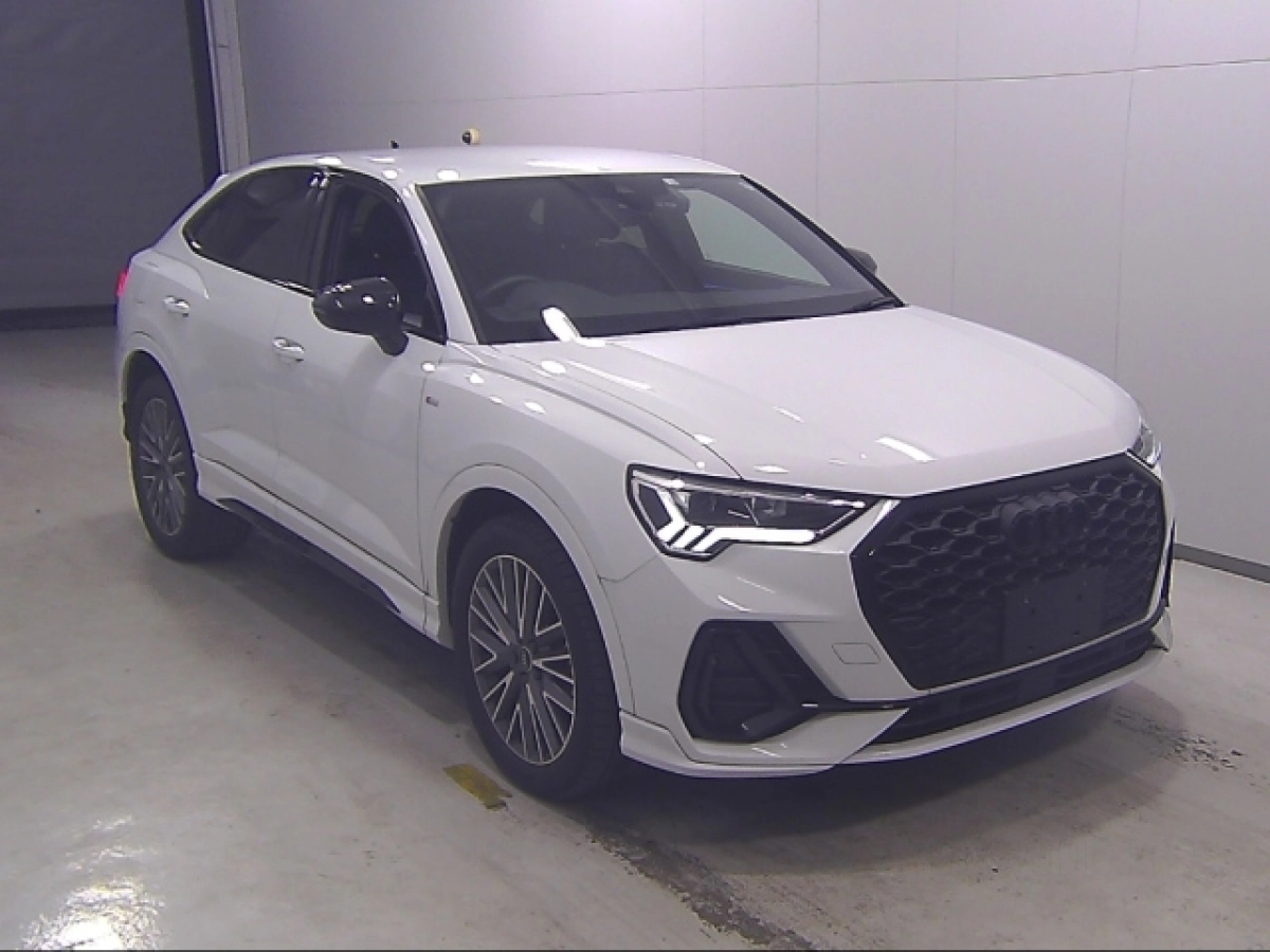 AUDI Q3 F3DFY 2022