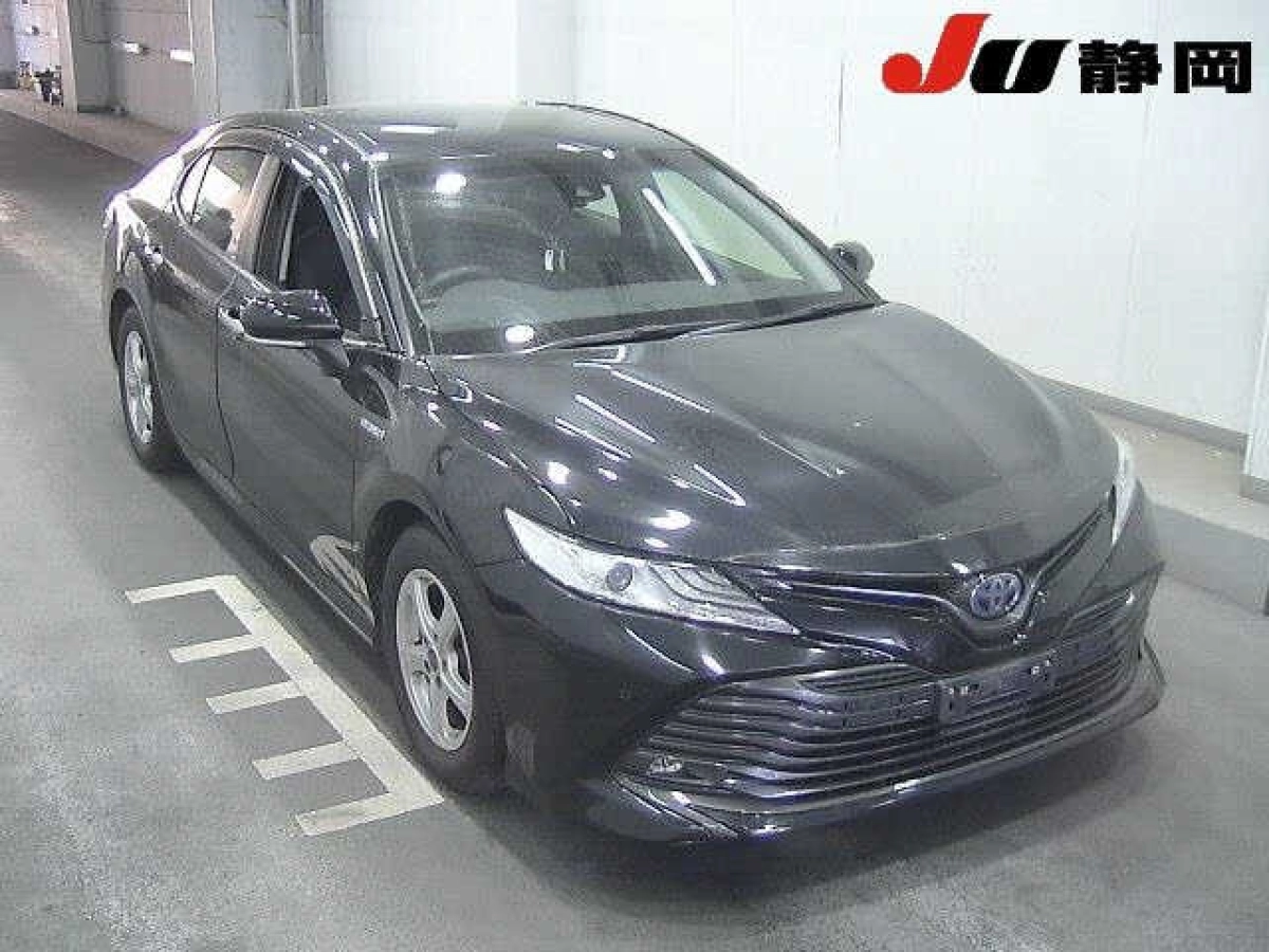 TOYOTA CAMRY AXVH70 2019