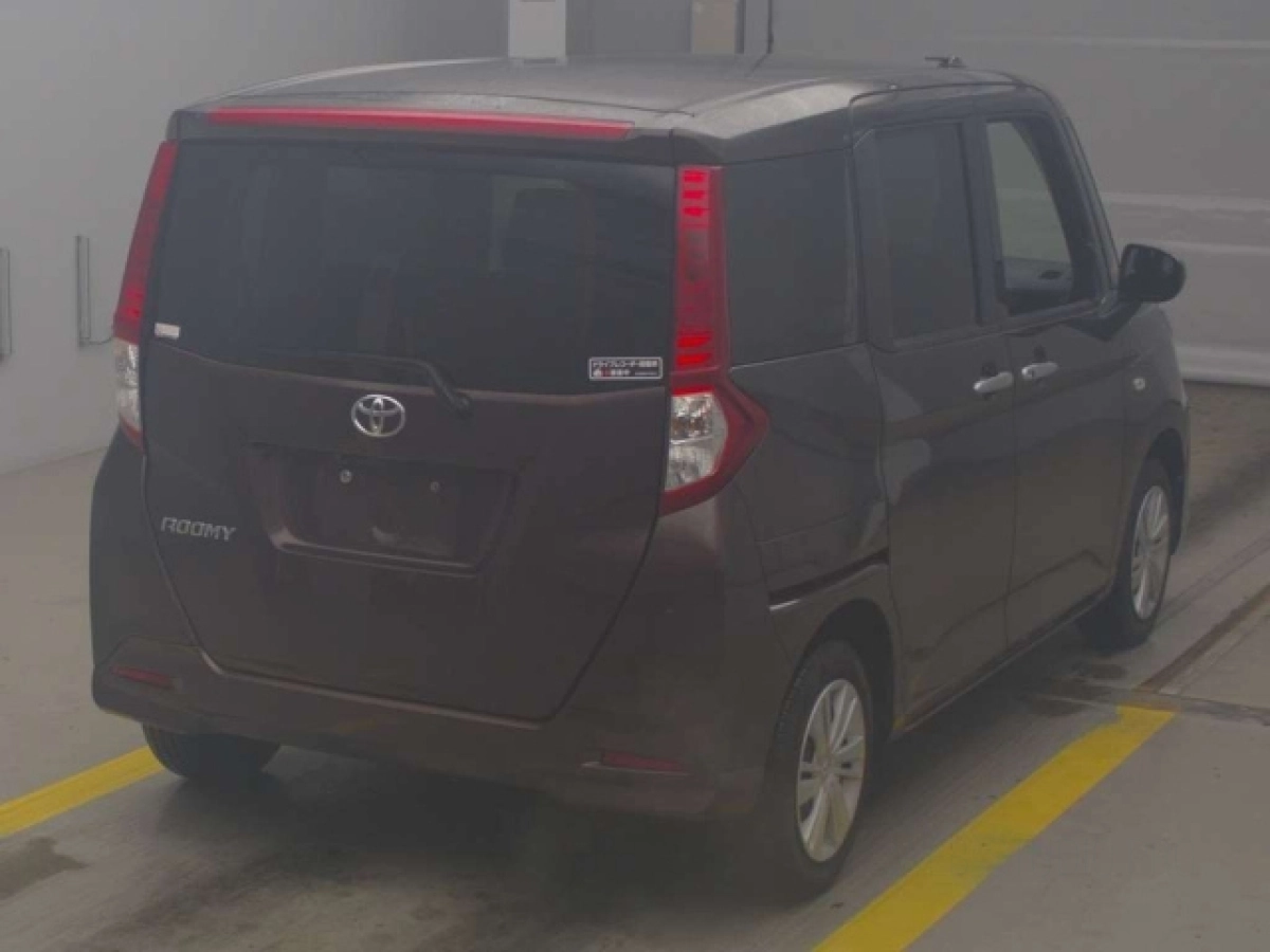 TOYOTA ROOMY