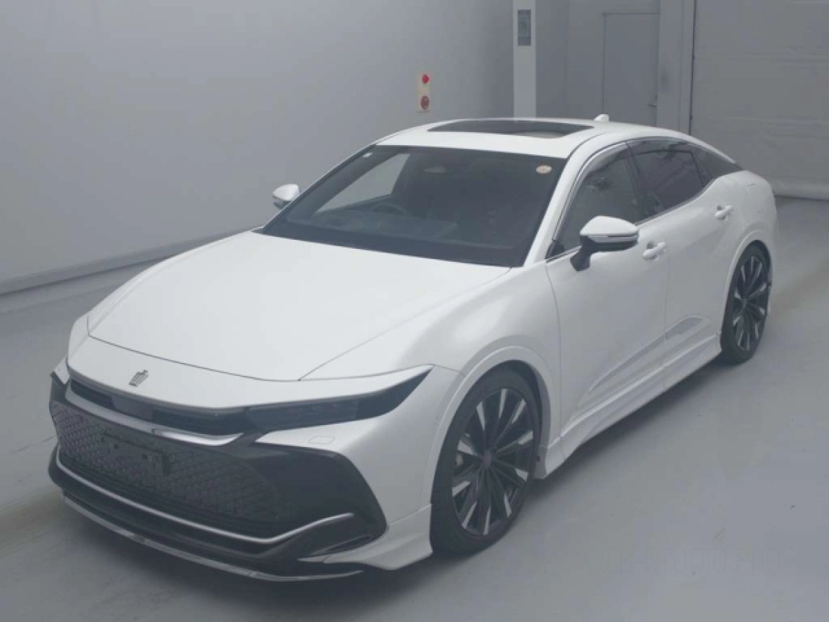 TOYOTA CROWN CROSSOVER TZSH35 2023