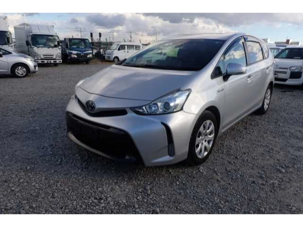 TOYOTA PRIUS ALPHA ZVW41W 2019