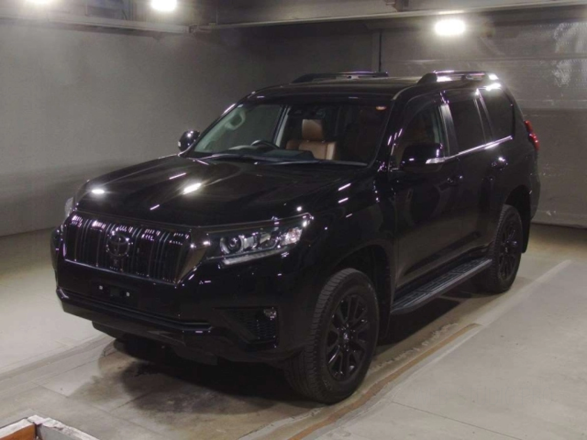 TOYOTA LAND CRUISER PRADO TRJ150W 2021