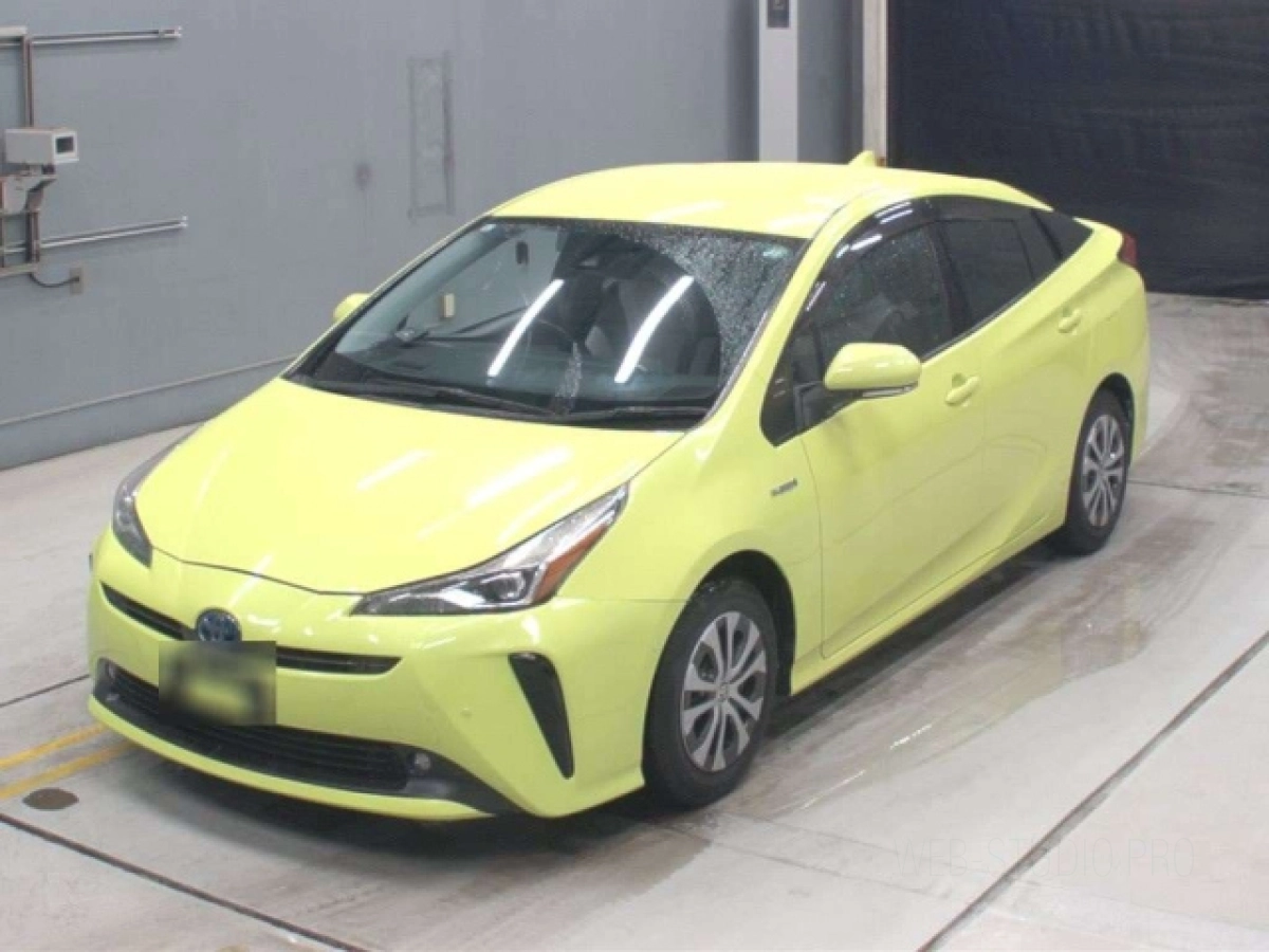 TOYOTA PRIUS ZVW51 2019