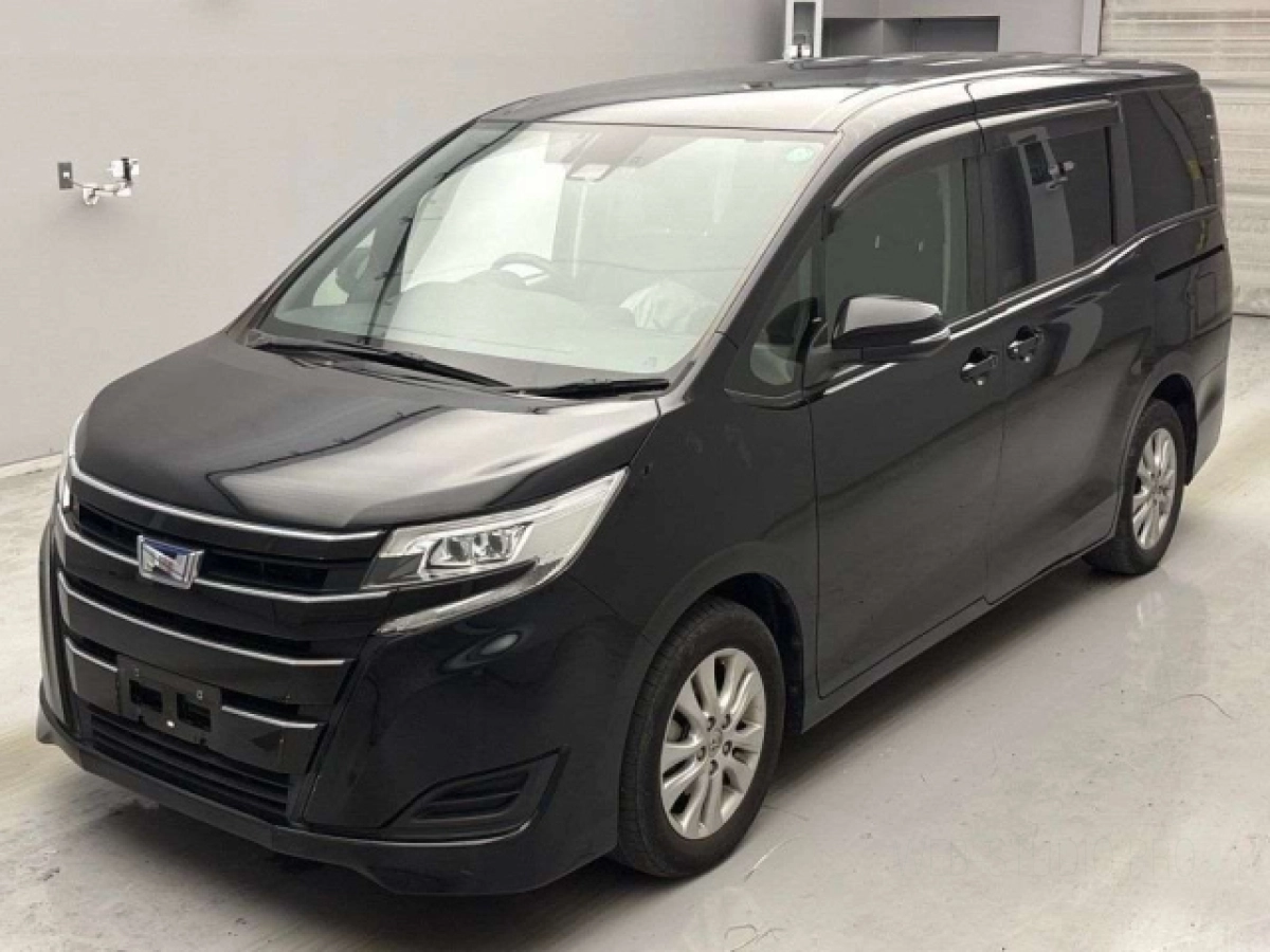TOYOTA NOAH ZWR80G 2020