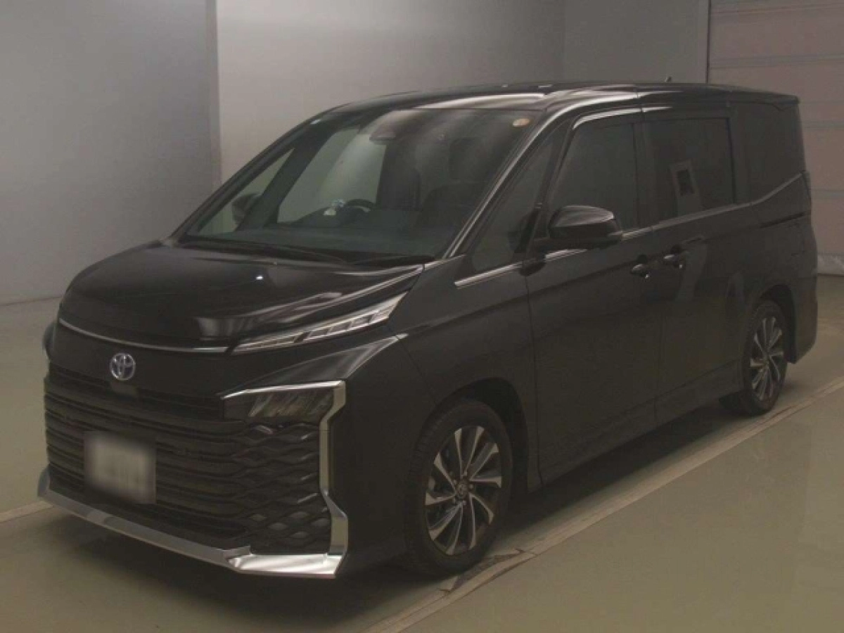 TOYOTA VOXY ZWR90W 2024