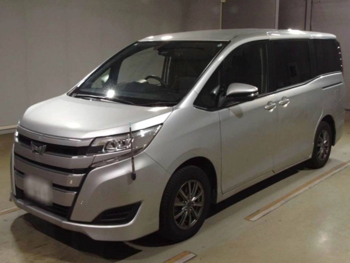 TOYOTA NOAH ZWR80G 2021