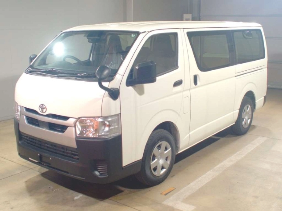 TOYOTA HIACE VAN GDH201V 2025