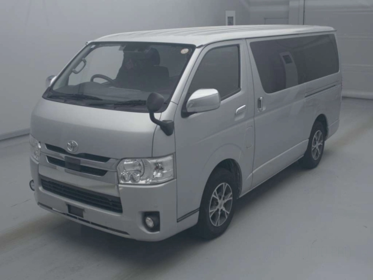 TOYOTA HIACE VAN GDH201V 2019