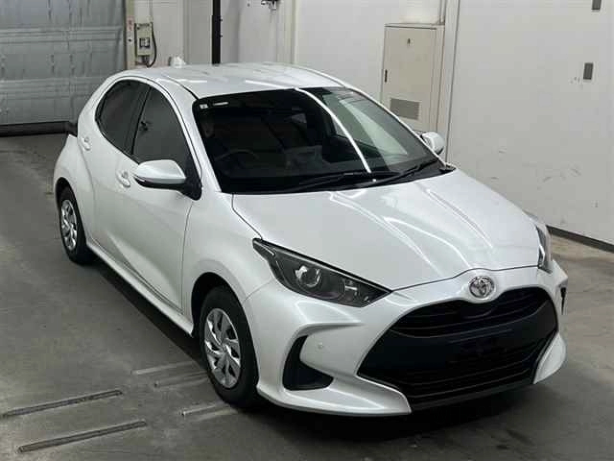TOYOTA YARIS MXPA15 2023