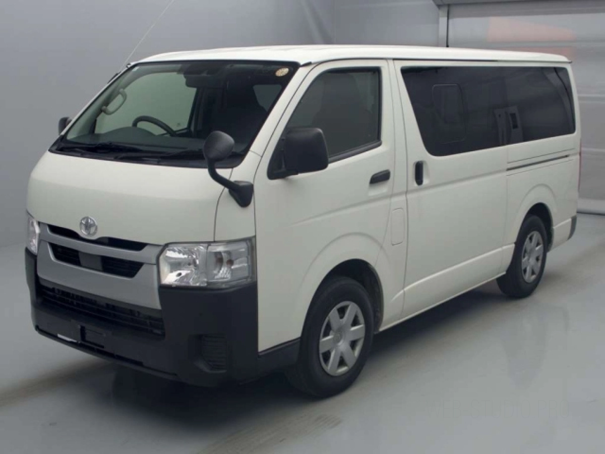 TOYOTA HIACE VAN TRH200V 2021