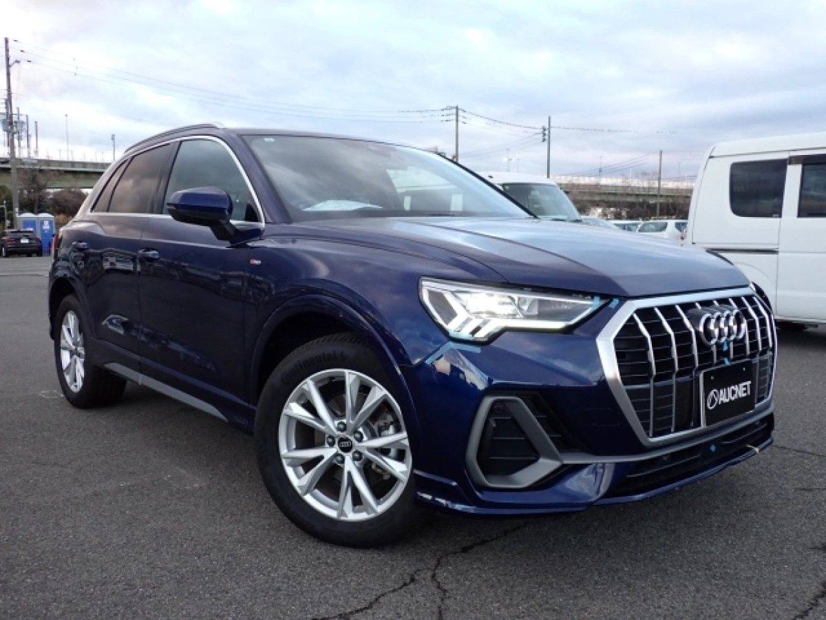 AUDI Q3 F3DFY 2023
