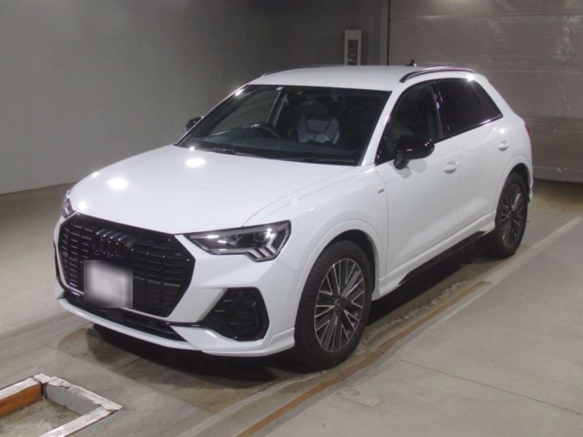 AUDI Q3 F3DFY 2023