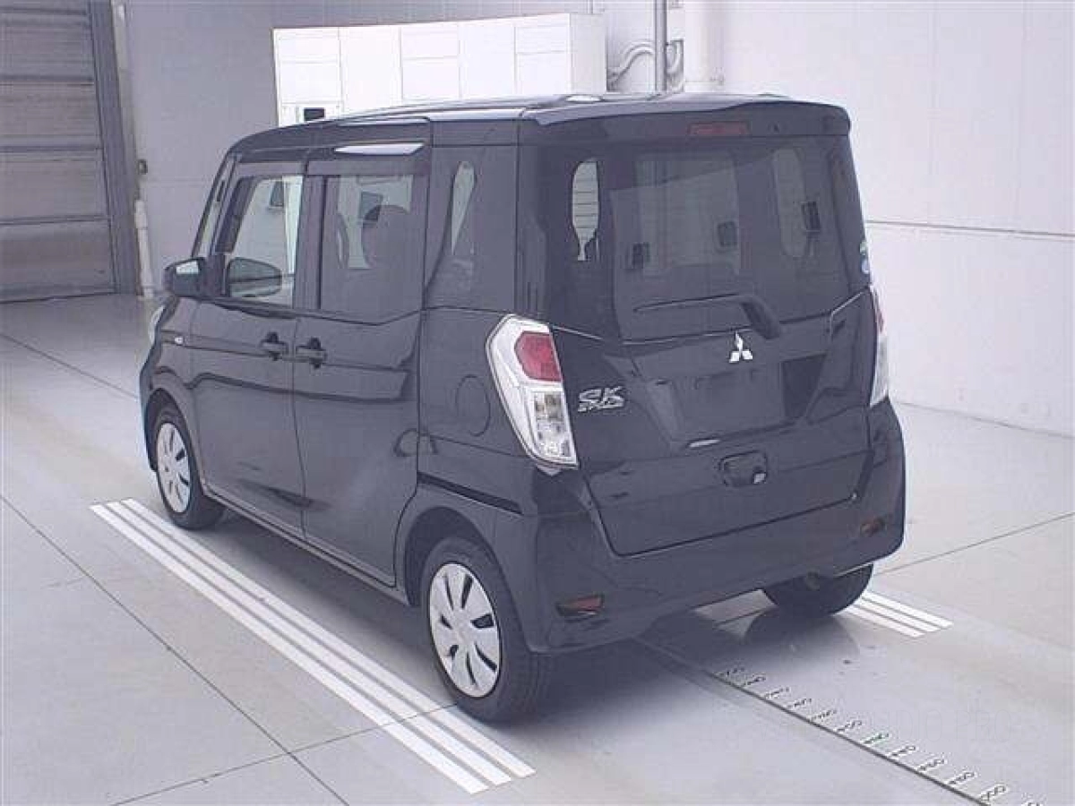 MITSUBISHI EK SPACE