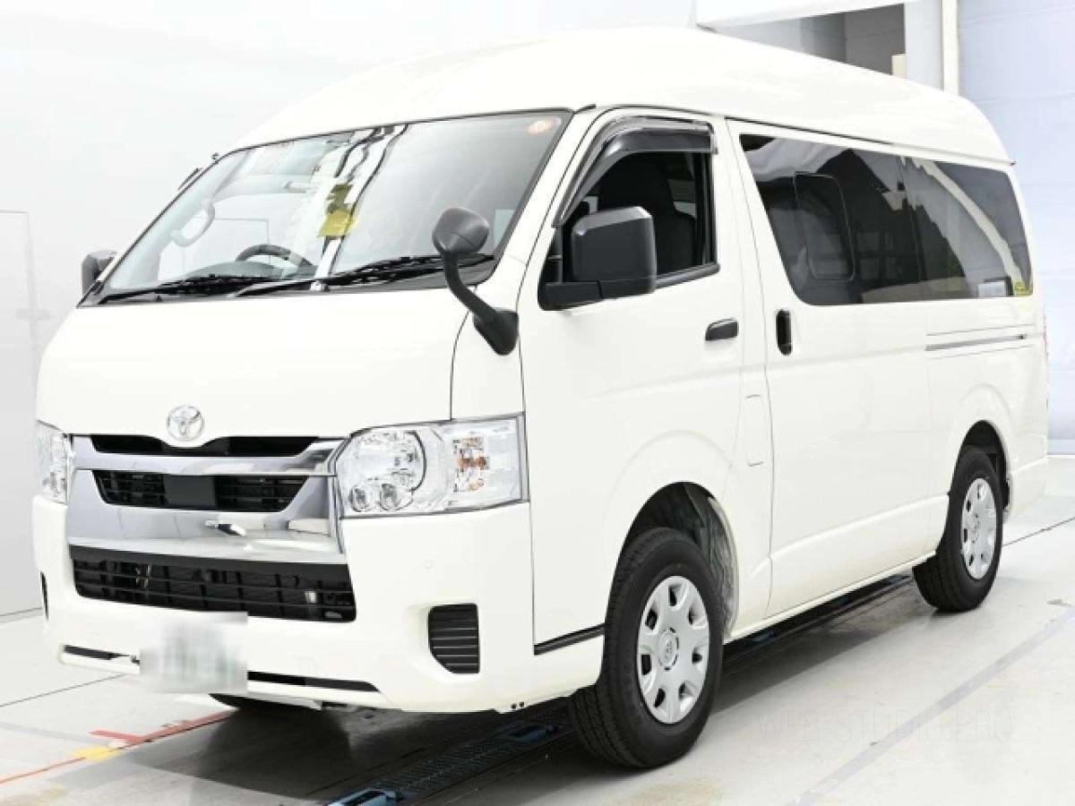 TOYOTA HIACE VAN GDH206K 2025