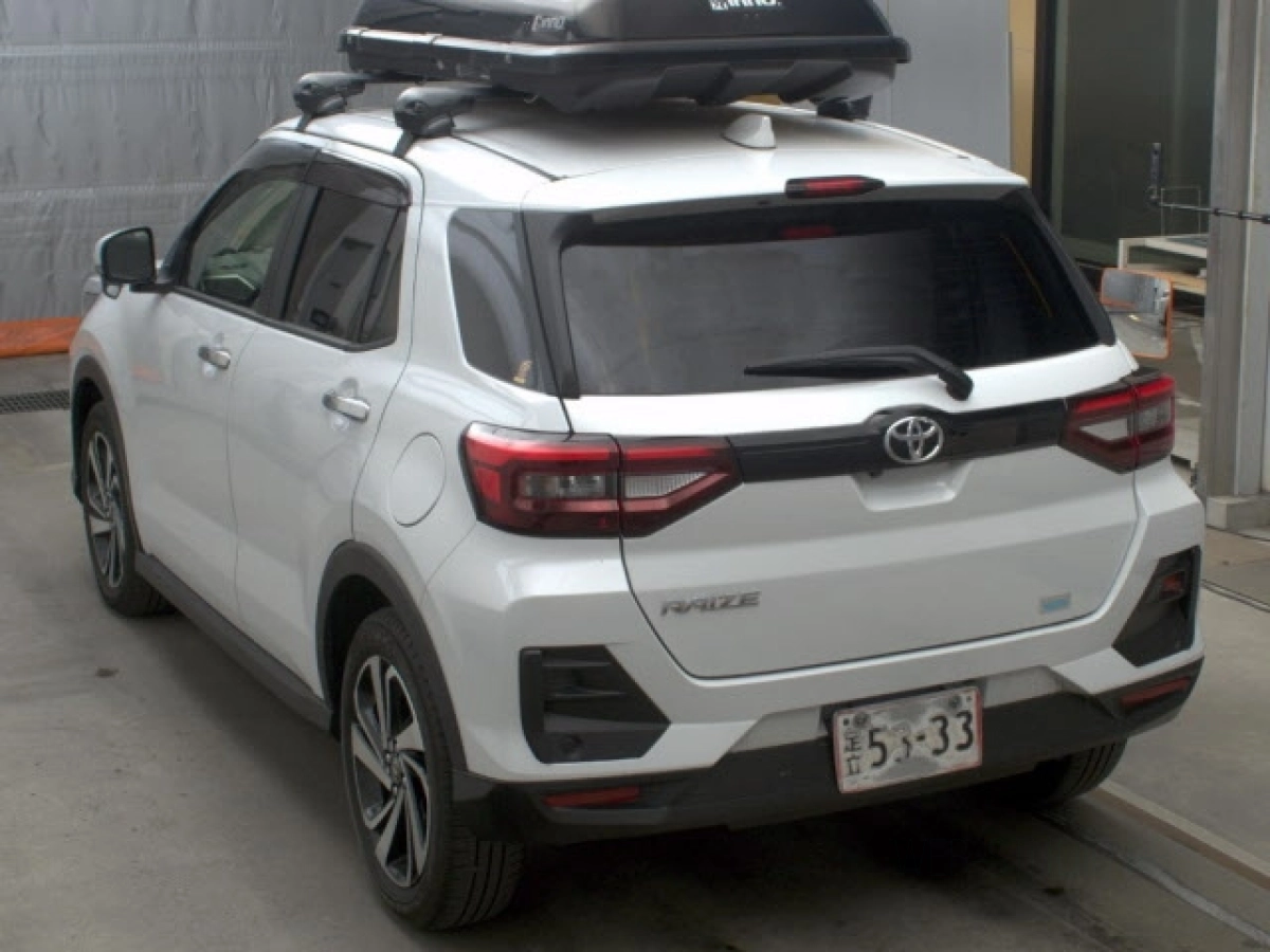 TOYOTA RAIZE