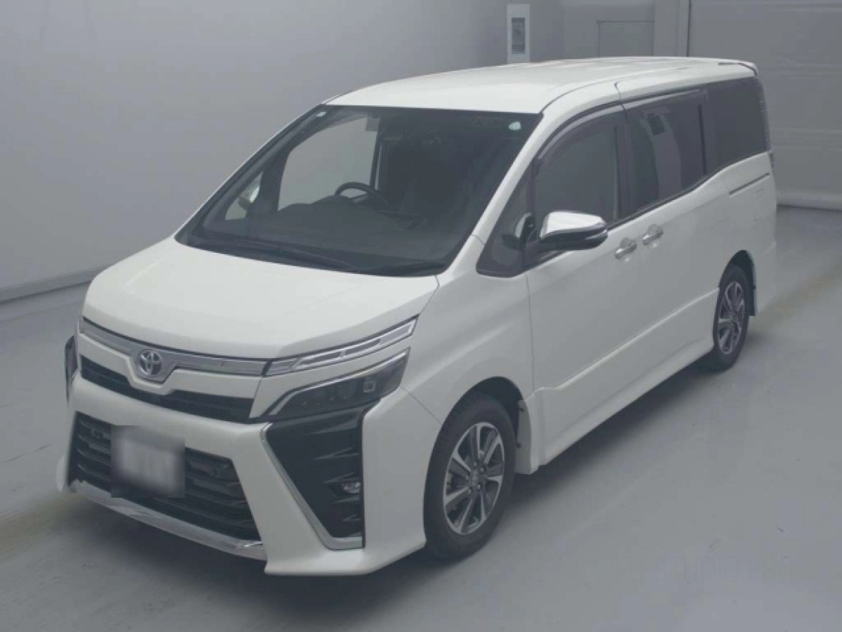 TOYOTA VOXY ZRR80W 2021