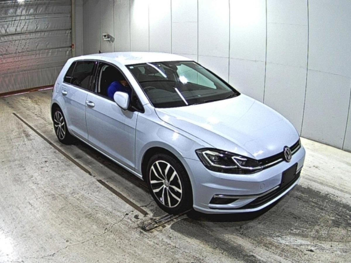 VOLKSWAGEN GOLF AUCPT 2019
