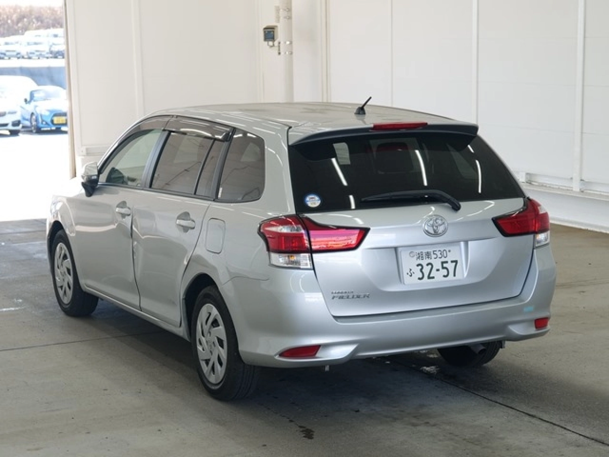 TOYOTA COROLLA FIELDER