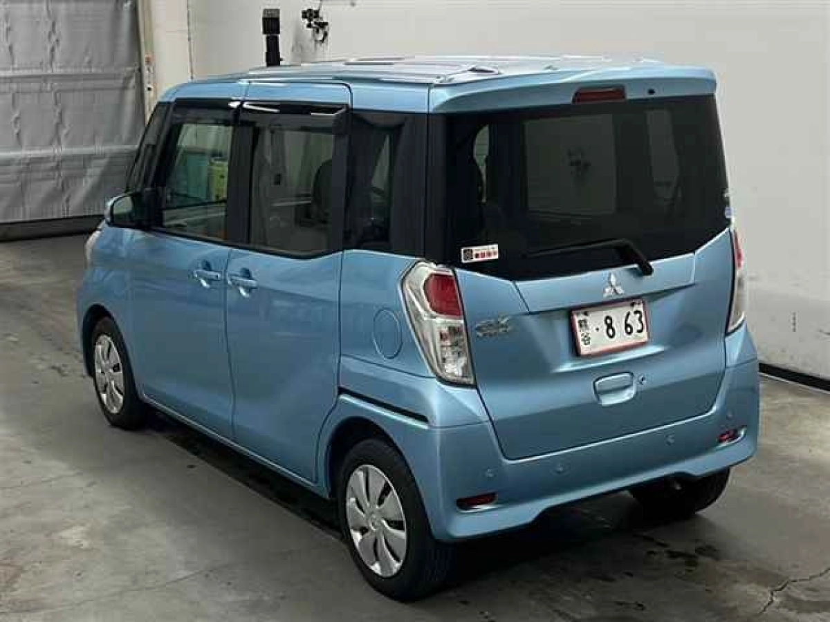 MITSUBISHI EK SPACE