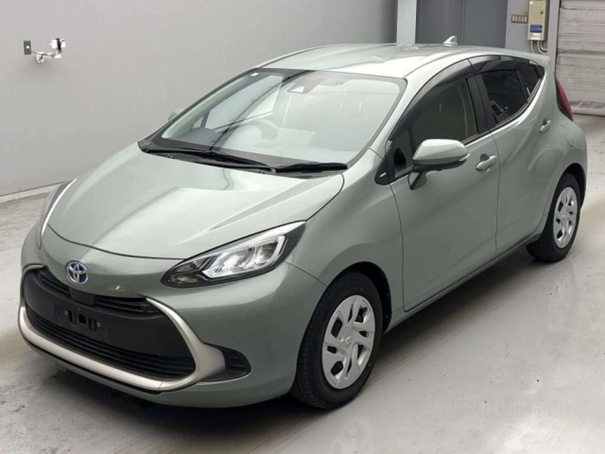 TOYOTA AQUA MXPK11 2021