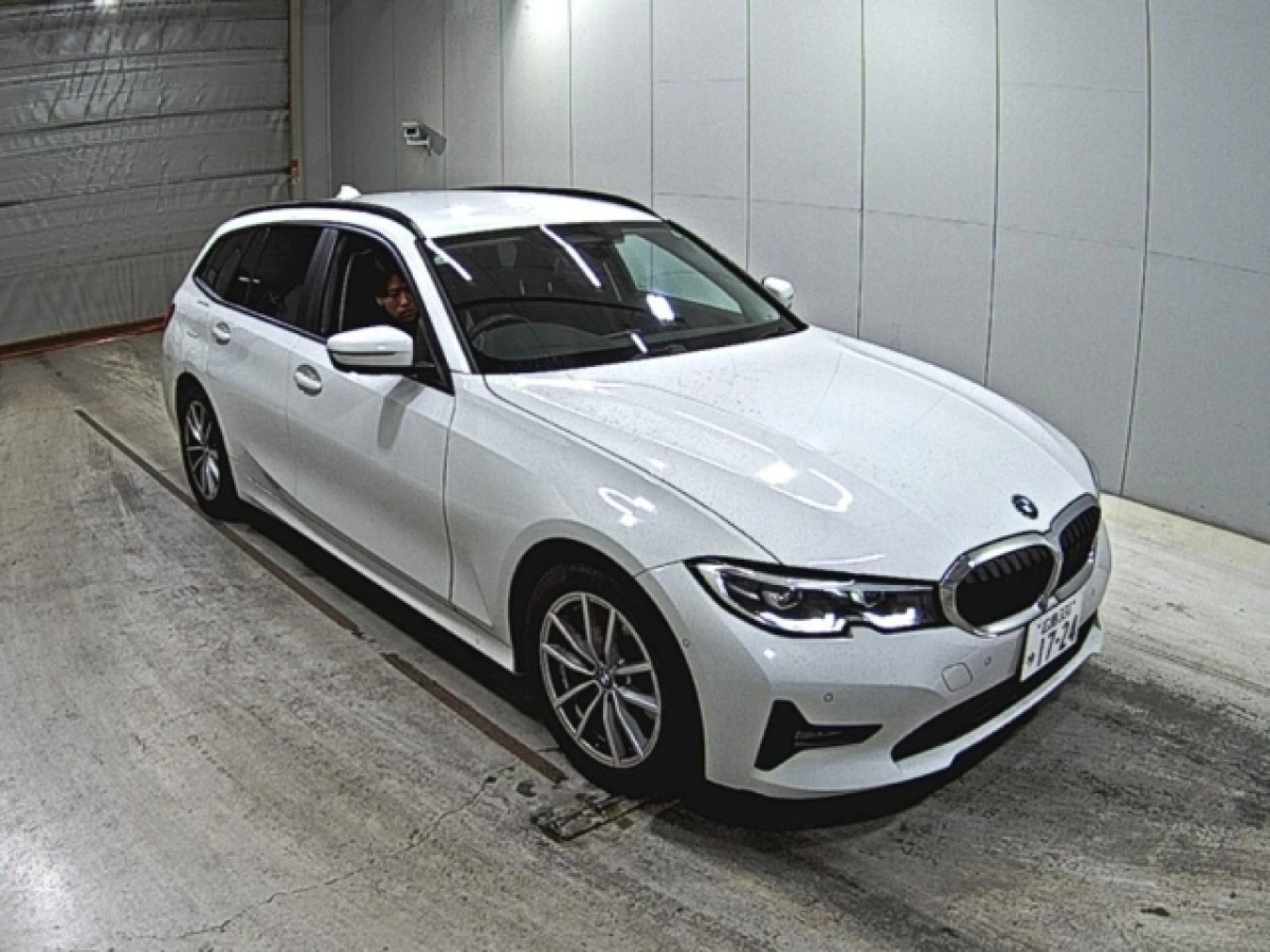 BMW 3 SERIES 6L20 2019