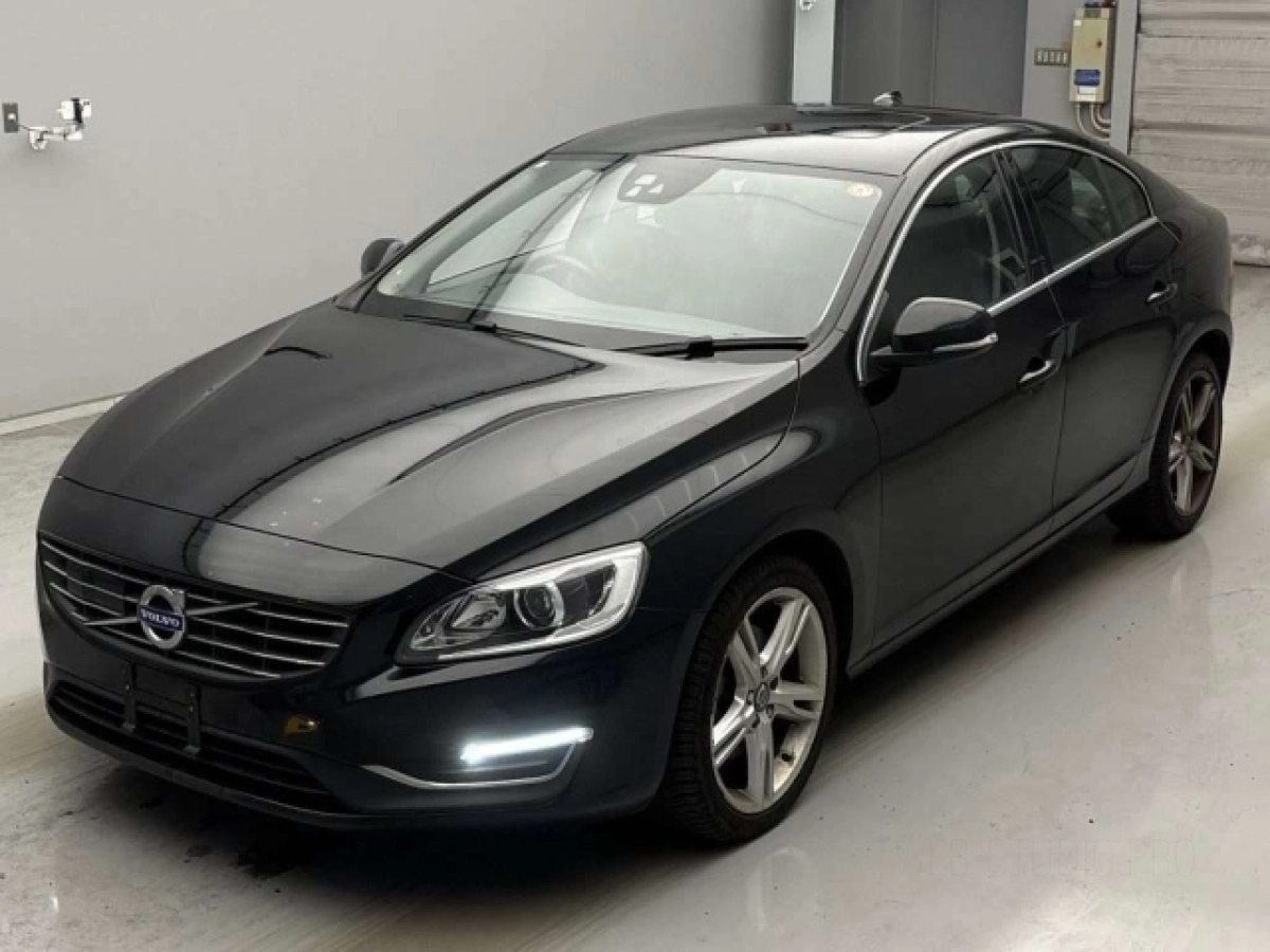 VOLVO S60 FD4204T 2019