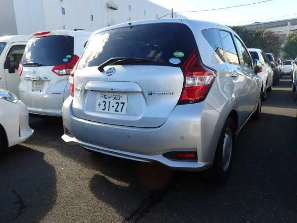 NISSAN NOTE