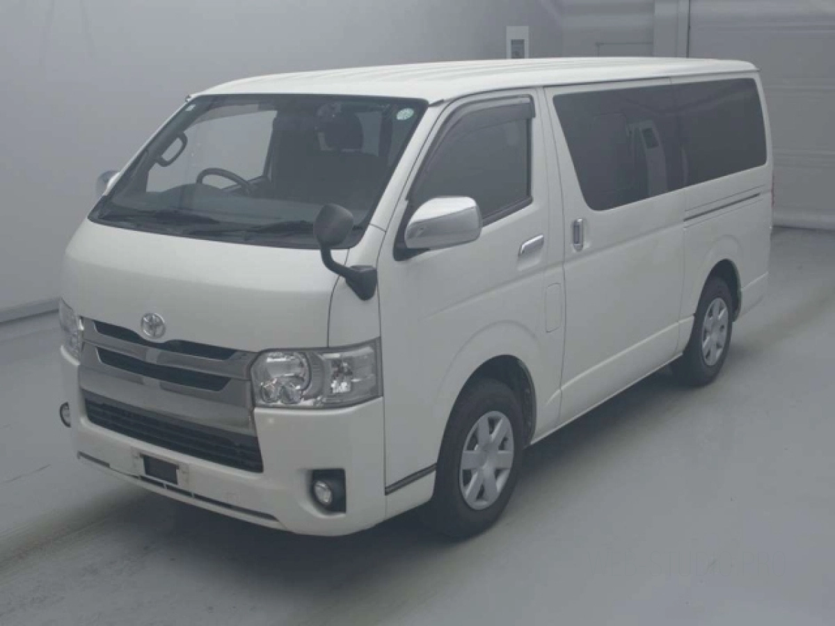 TOYOTA HIACE VAN GDH201V 2020