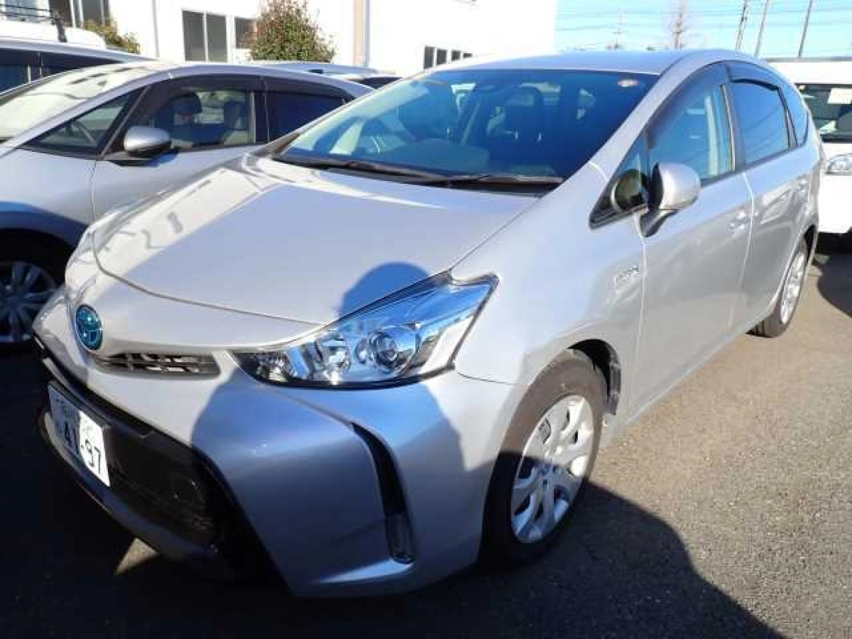 TOYOTA PRIUS ALPHA ZVW41W 2019