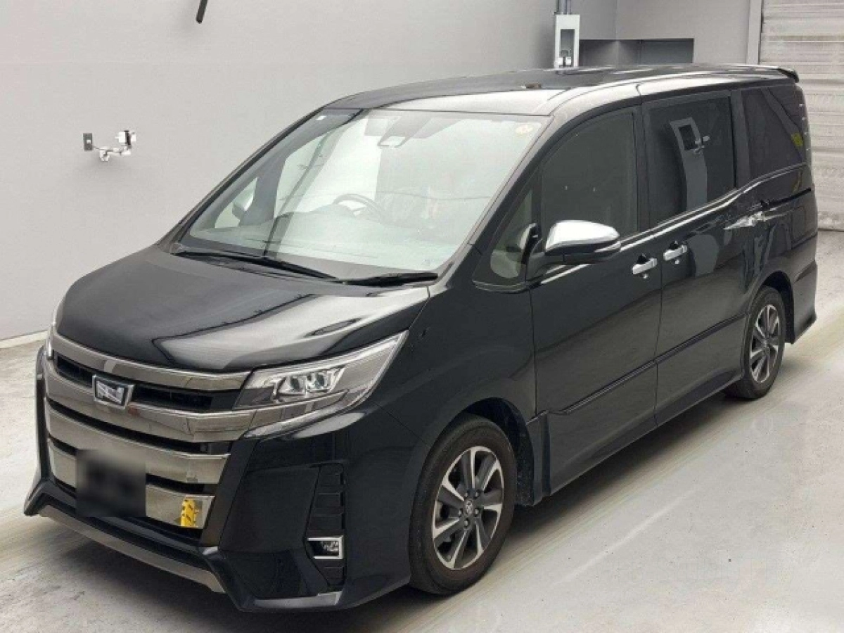 TOYOTA NOAH ZRR80W 2021